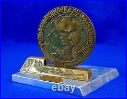 Vintage 1976 Soviet Russian Custom Made Military Presentation Desk Table Medal